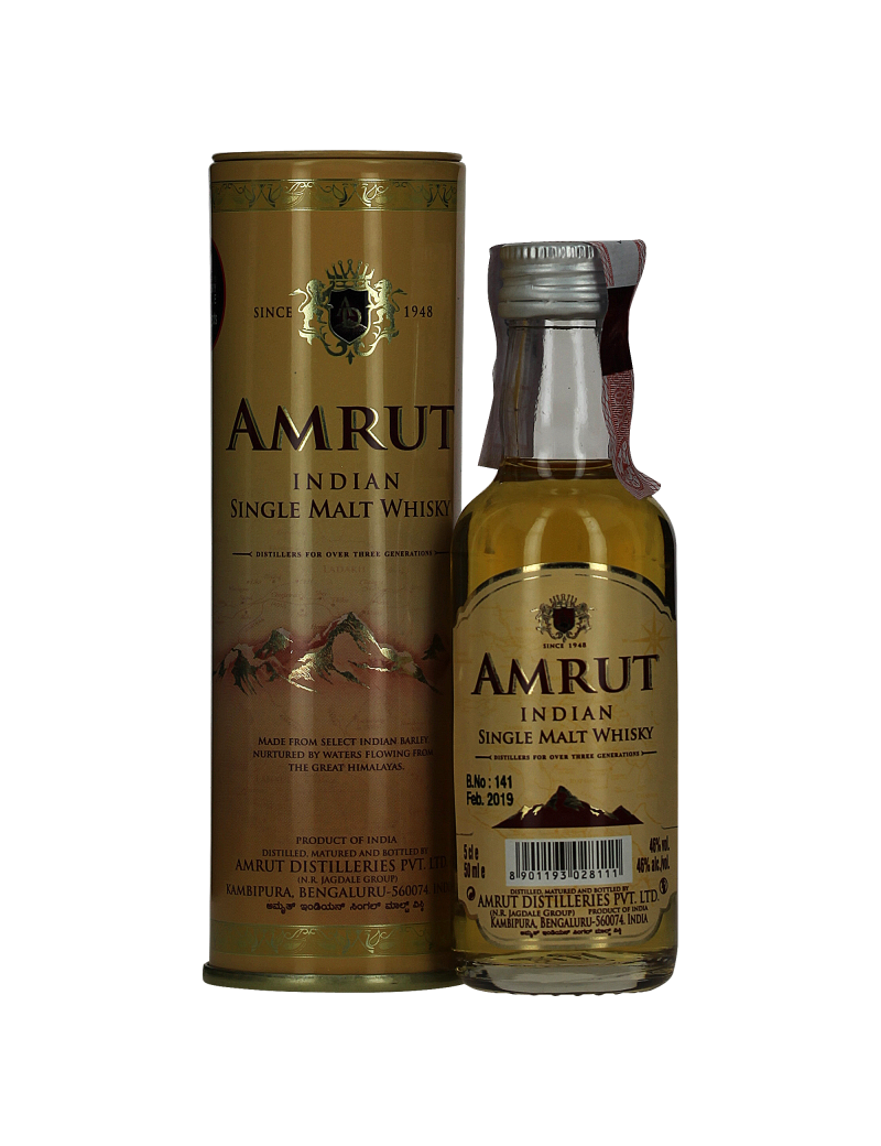 https://mille-et-une-bieres.fr/troyes/899-large_default/whisky-amrut-indian-single-malt-mignonnette-of-5cl-46-.jpg